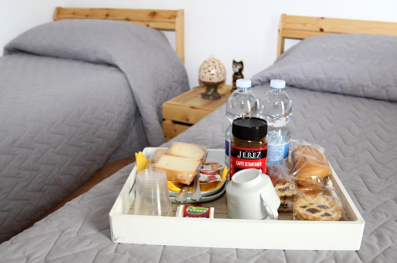 レッチェ Casa Matheo Bed & Breakfast エクステリア 写真