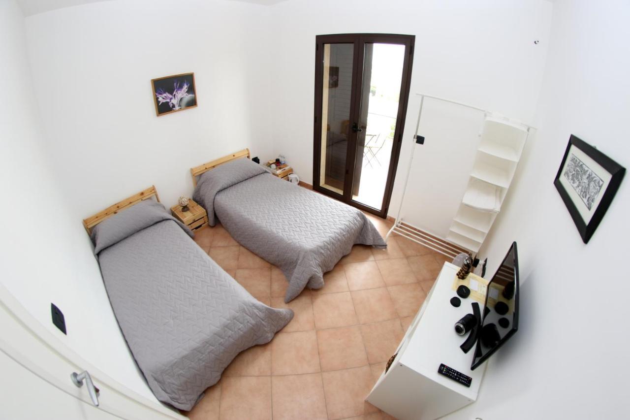 レッチェ Casa Matheo Bed & Breakfast エクステリア 写真